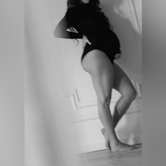 Maternity Body Suit - Picture 4 of 5